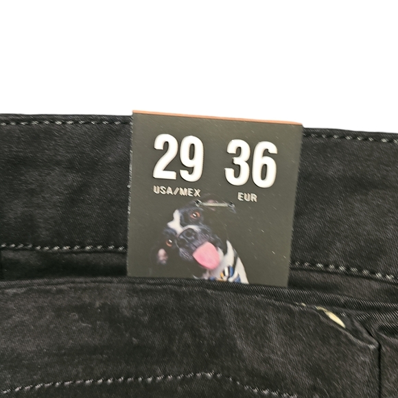 Denim & Flower Men's Black Floral Shorts NEW - Picture 5 of 5